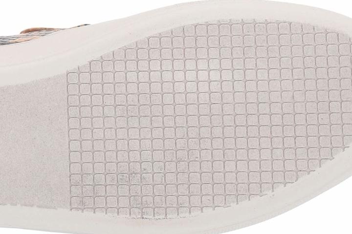 Looks chic and smart outsole