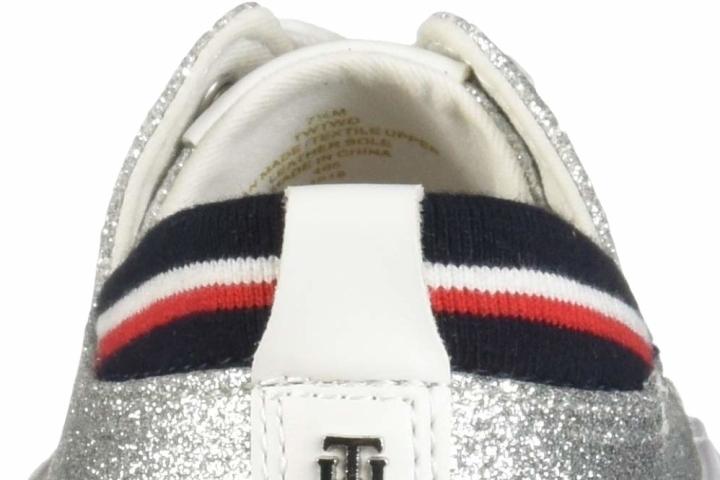 Foulard Trainers tommy HILFIGER Th Lux Light Cashmere Mix Scarf AW0AW10730 p01 Collar