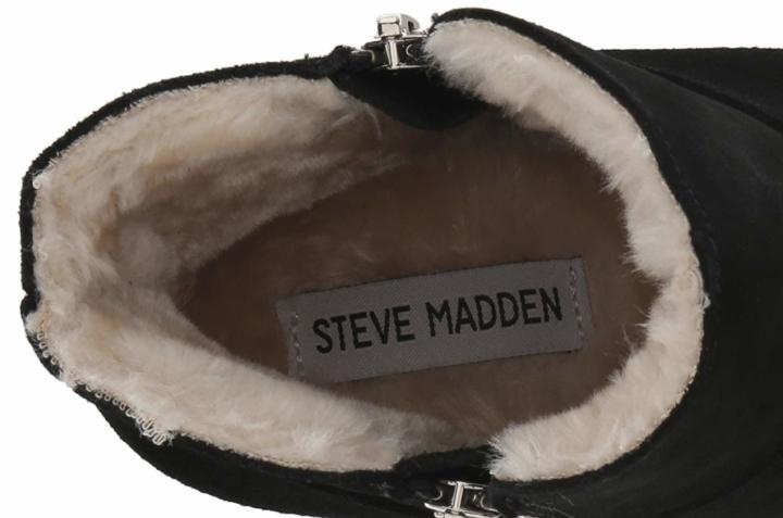 Steve Madden Wanda inside