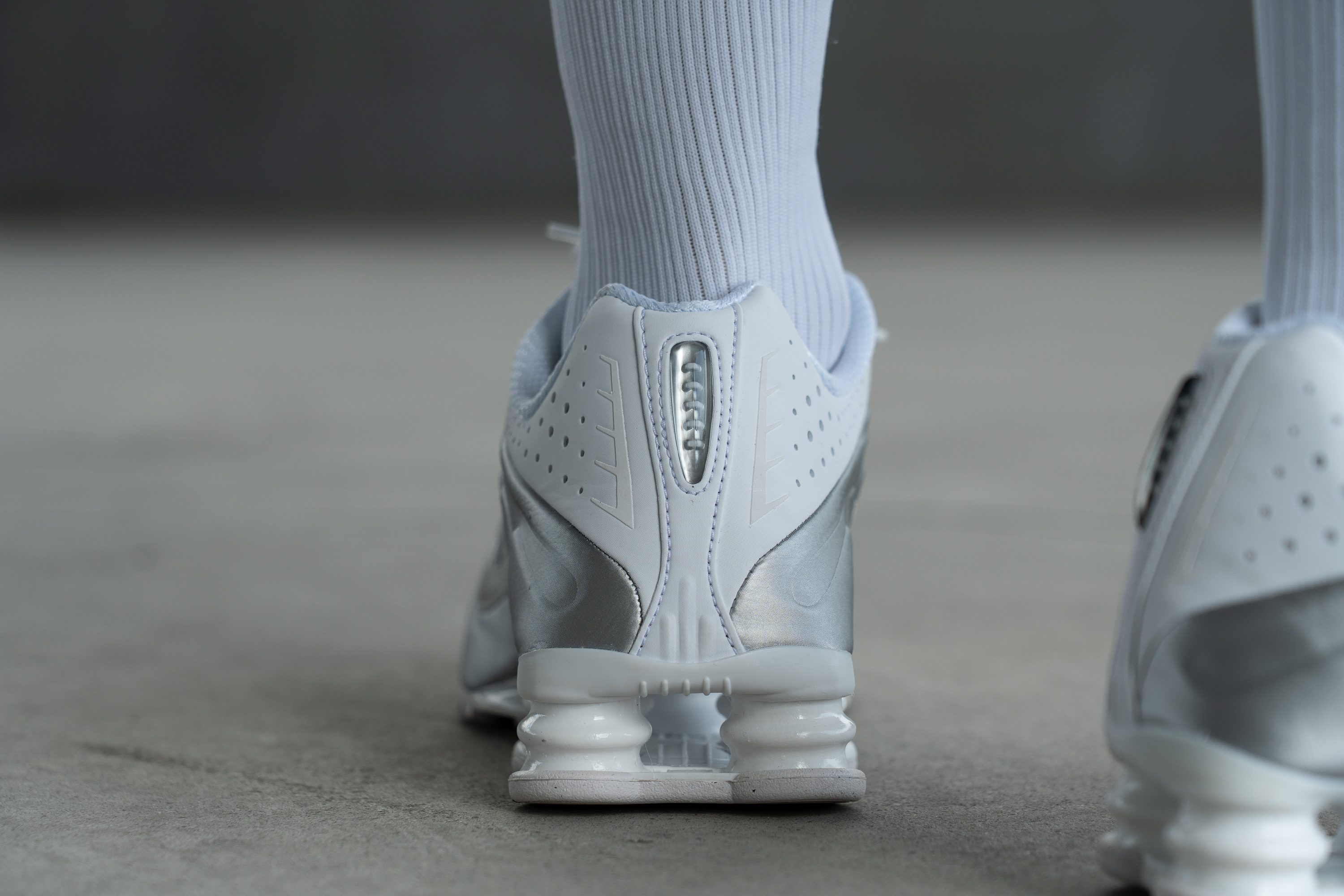 Nike Shox R4 Heel tab
