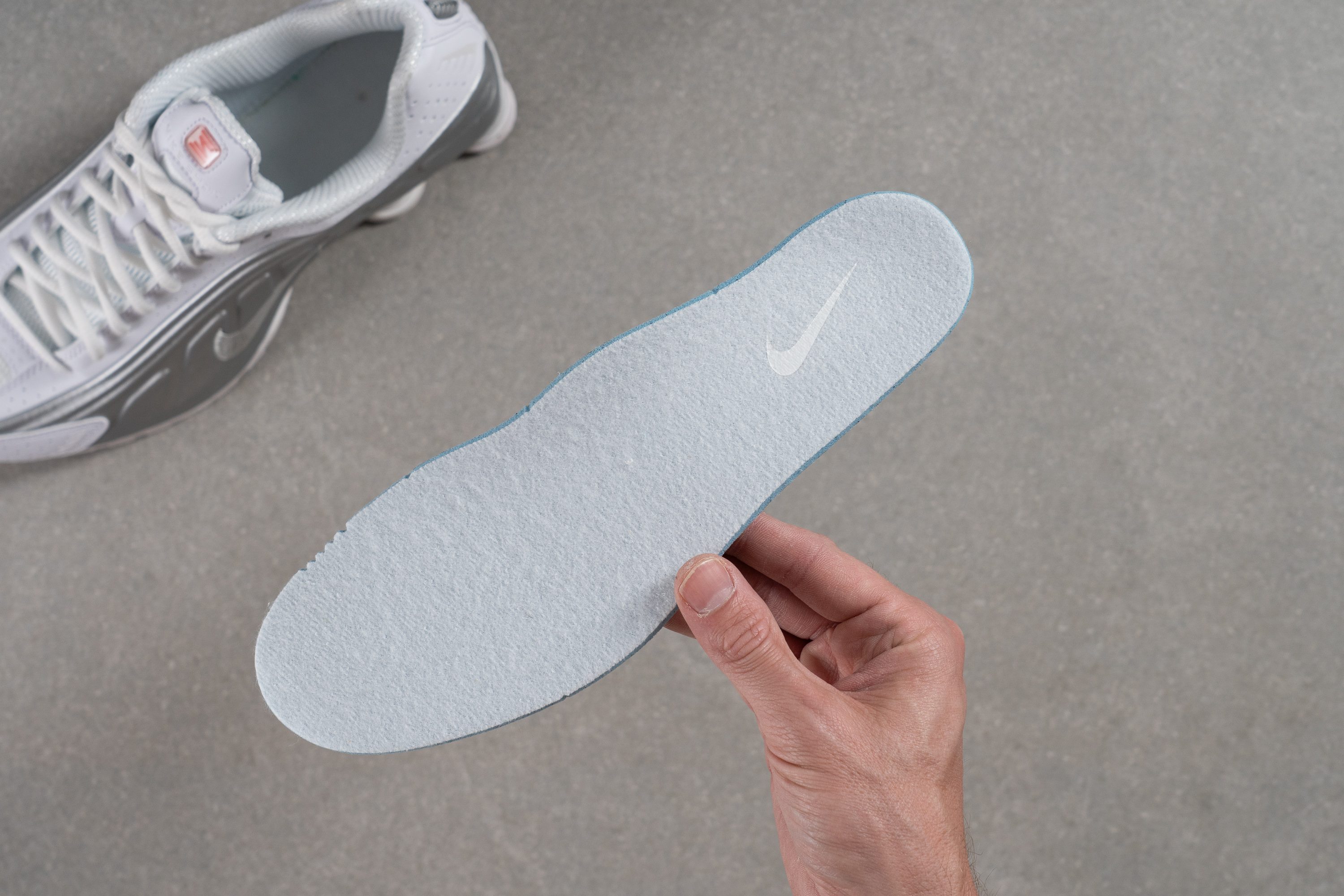 Nike Shox R4 Removable insole