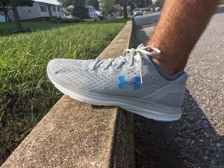 charged impulse knit running shoes