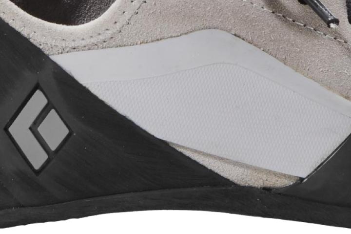 Comfortable climbing shoe arch support