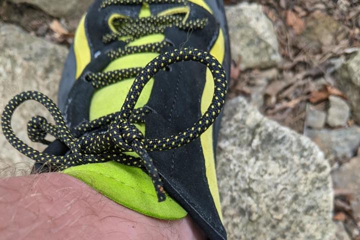 la-sportiva-miura-heel-cuff-gap.jpg