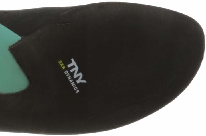 Comfortable climbing shoe outsole