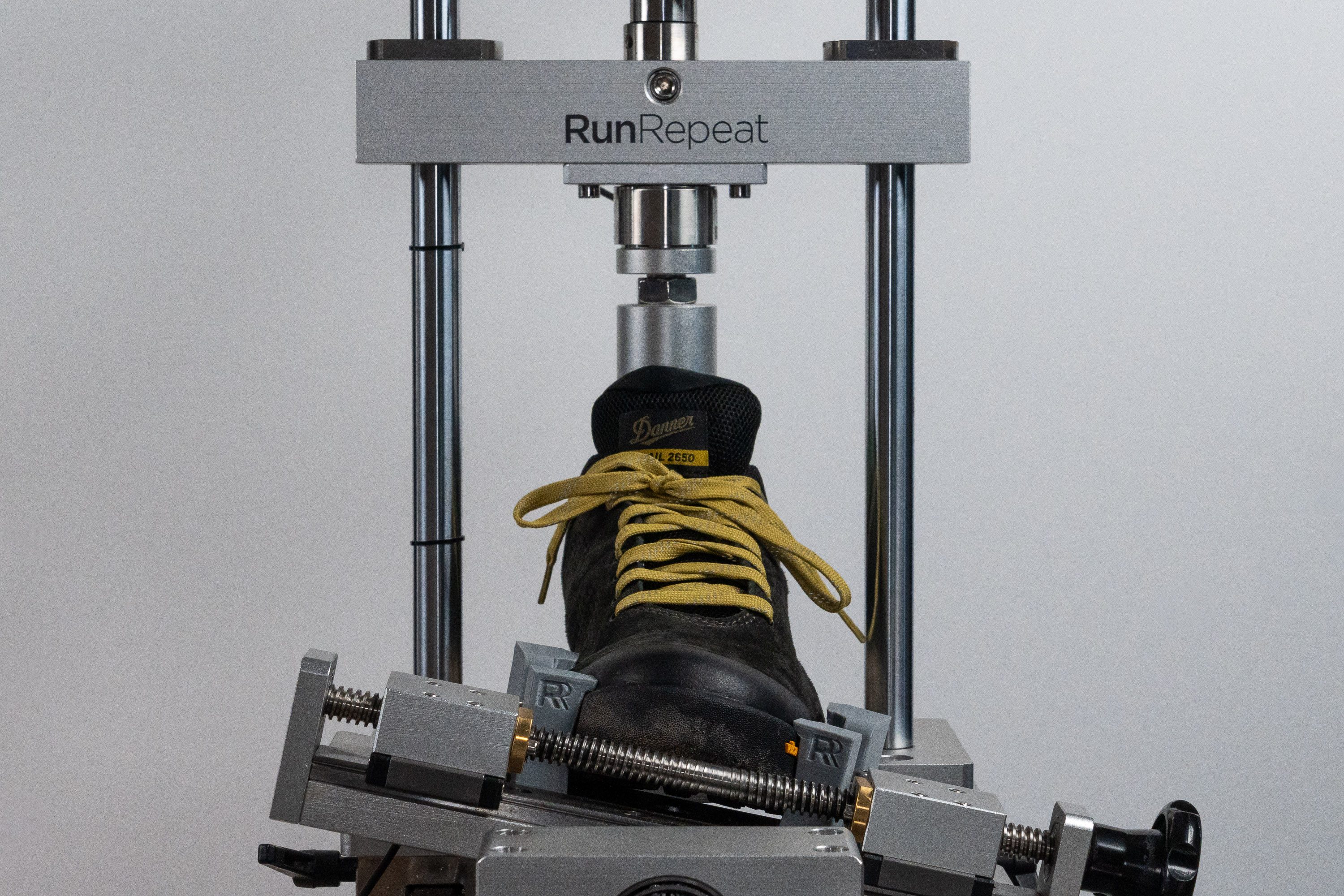 Danner Trail 2650 GTX Torsional rigidity