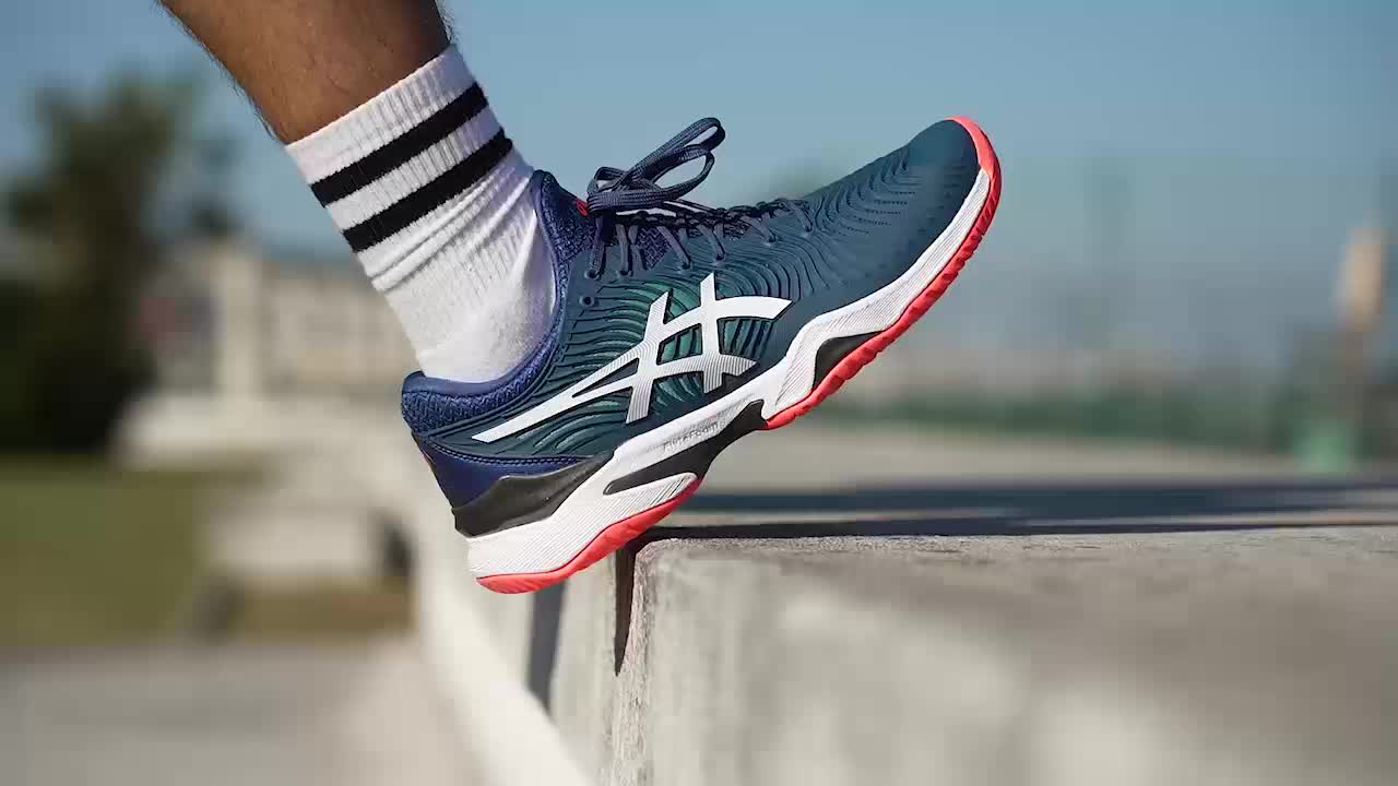 Cut in half: ASICS Court FF 2 Review | RunRepeat