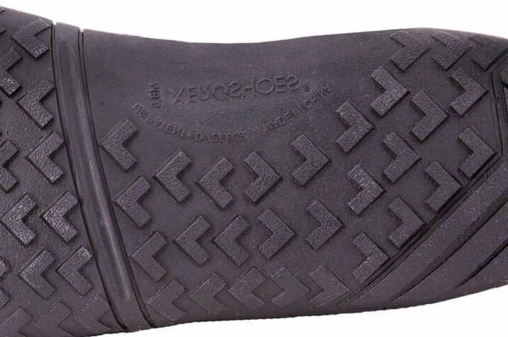 You want a sneaker that has a rubber outsole that provides superior grip and support feeltrue