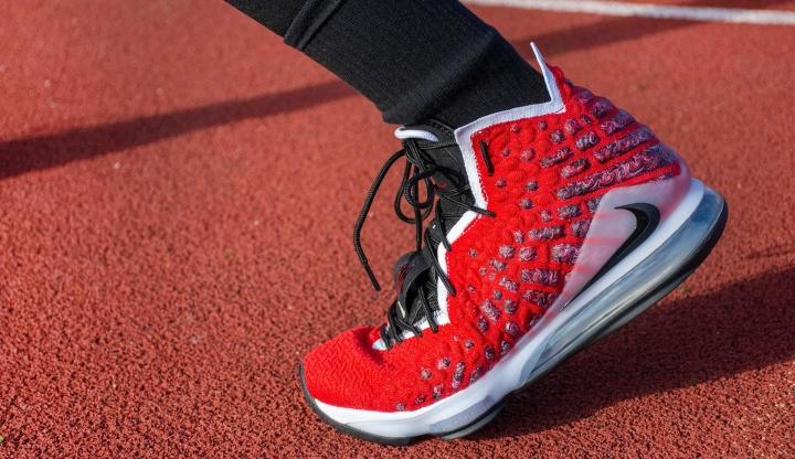 what the lebron 17 on feet