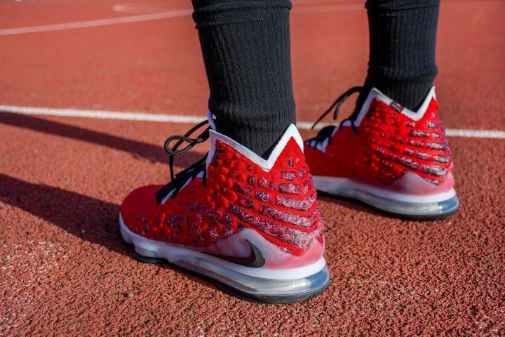 what the lebron 17 on feet