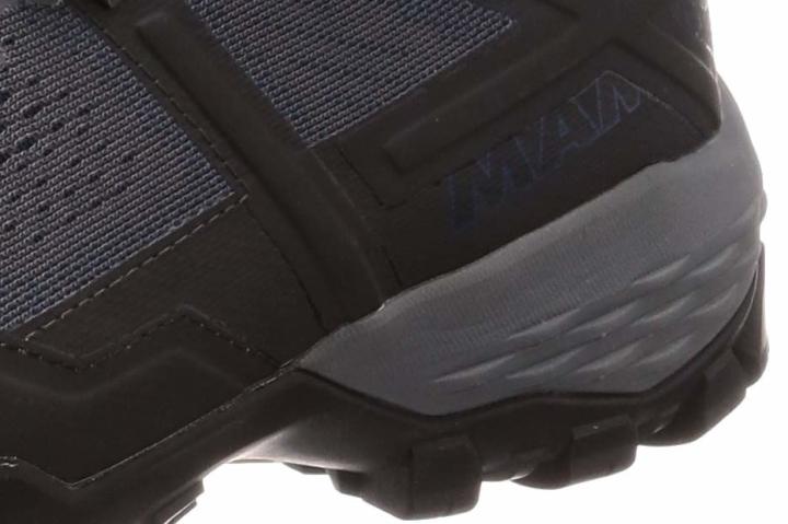 Look for a shoe that delivers traction on both wet and dry surfaces midsole 