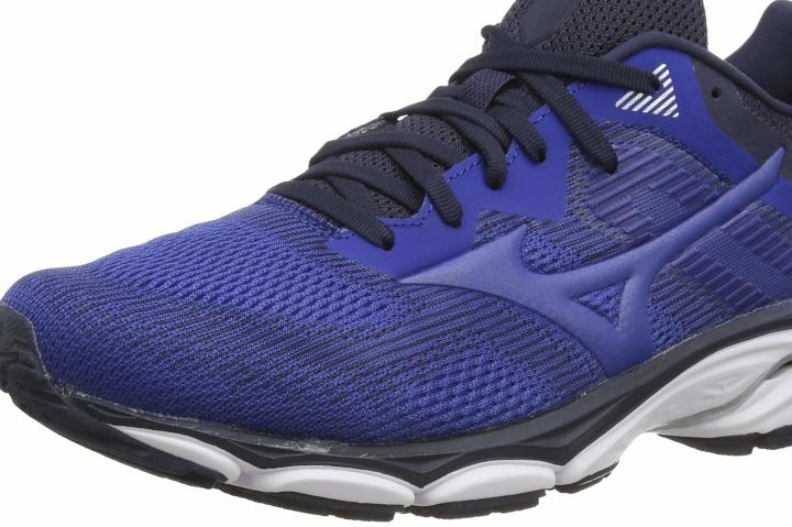 Mizuno Wave Inspire 16 offers an irritation-free ride