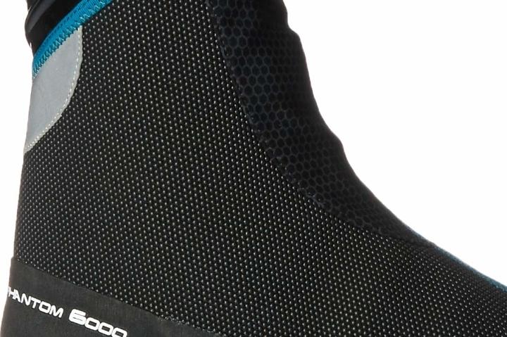 Scarpa Phantom 6000 Offers protection for cold weather 