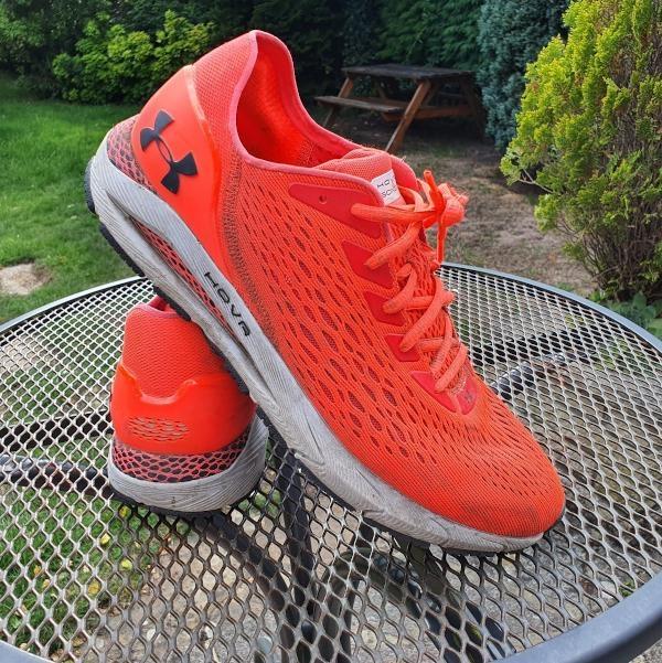 Under armour 2024 bluetooth trainers