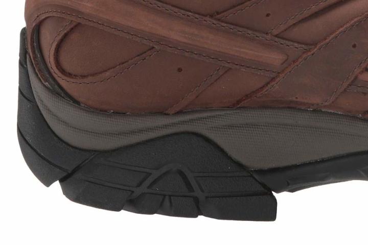 Excellent grip on all types of surfaces Prime Mid Waterproof midsole