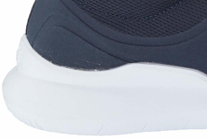 Flimsy Velcro strap Sole1