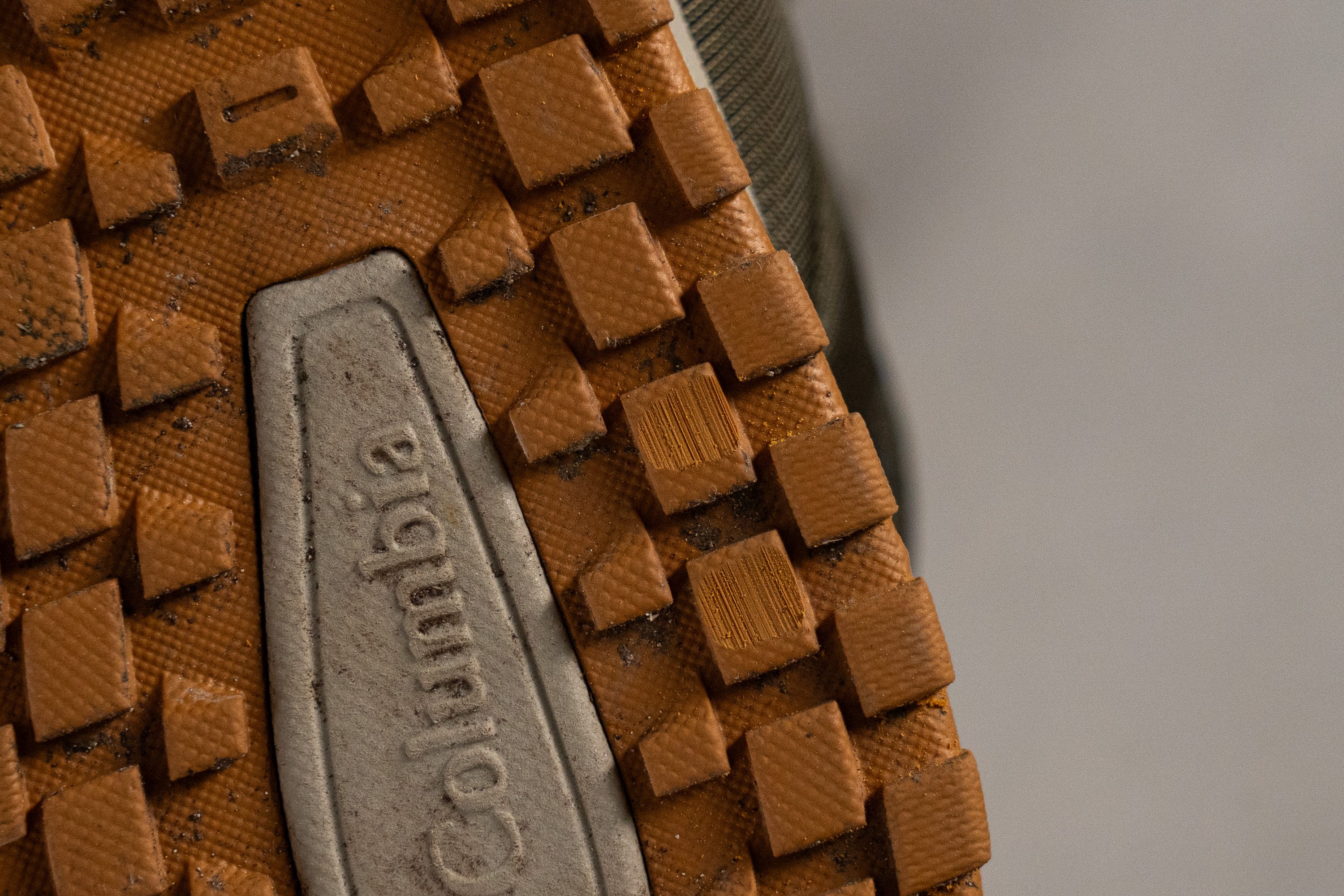 Columbia zapatillas de running Adidas hombre pista talla 33.5 Outsole durability