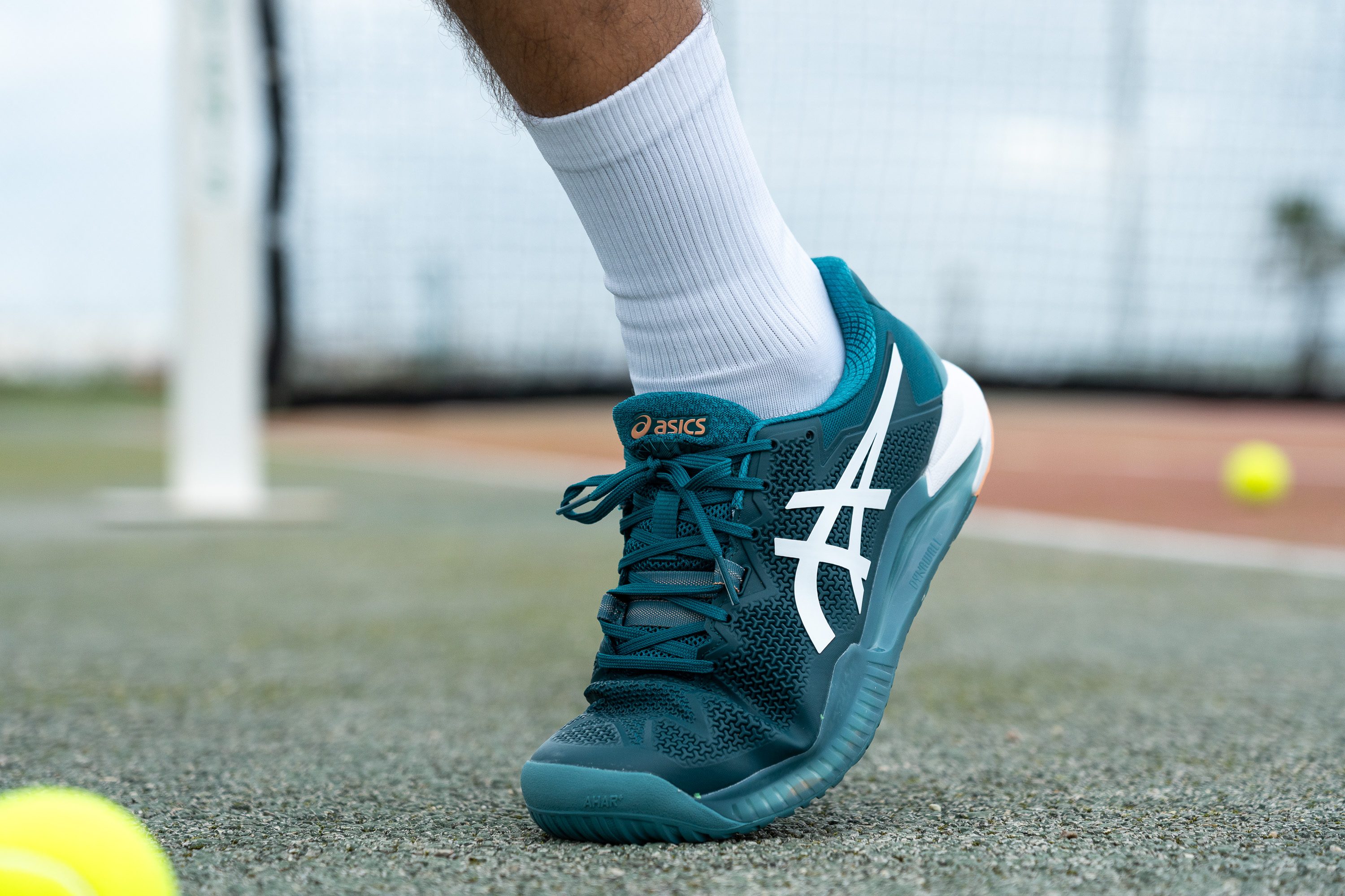 ASICS Gel Resolution 8 flexibility