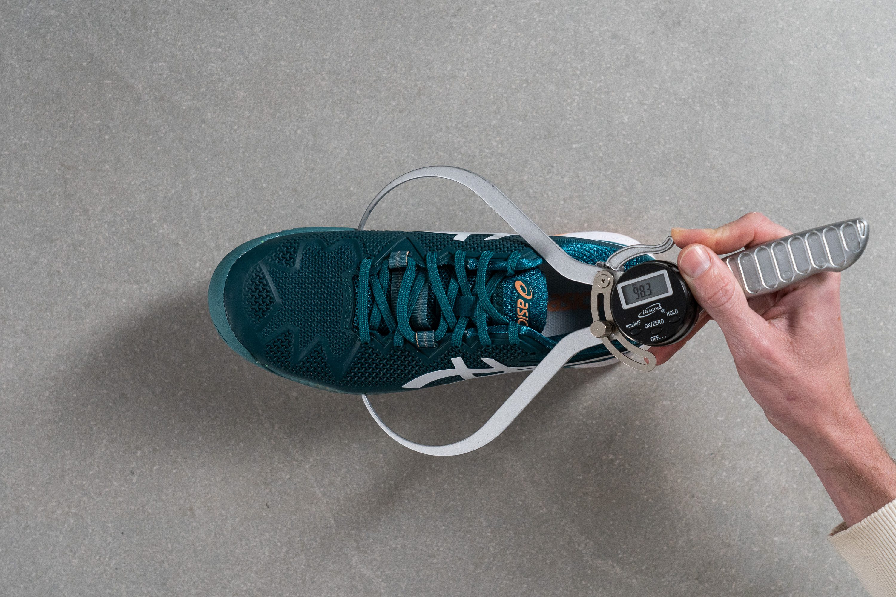 ASICS Gel Resolution 8 Toebox width at the widest part