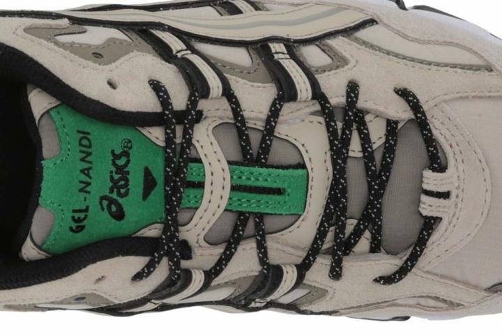 las ASICS Gel Noosa FF mantienen el laces