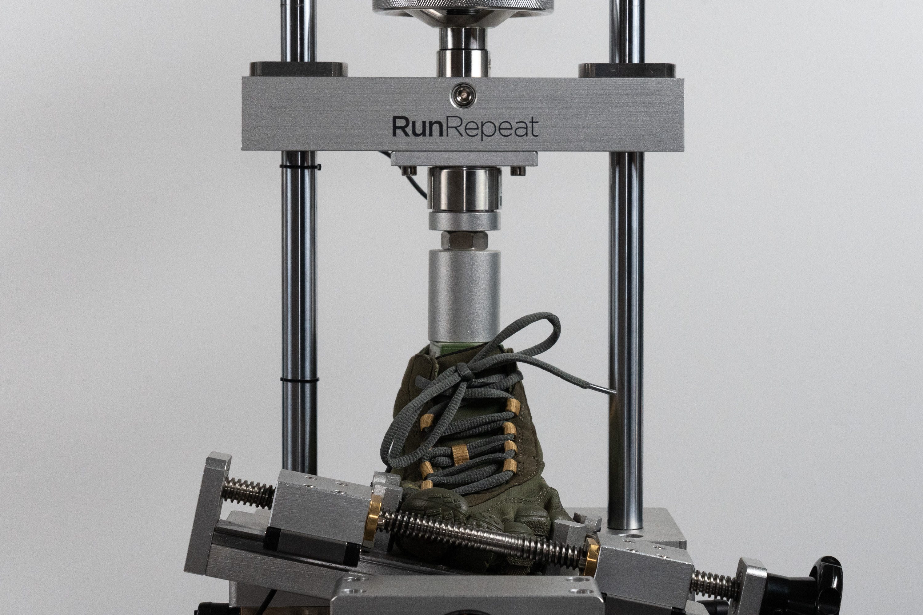 Vibram Fivefingers V-Trek Torsional rigidity