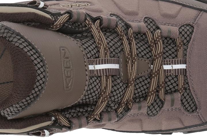 KEEN Targhee Exp WP offers enhanced grip on rocky surfaces laces