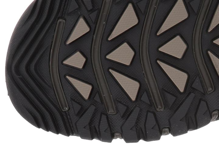 KEEN Targhee Exp WP offers enhanced grip on rocky surfaces outsole 1