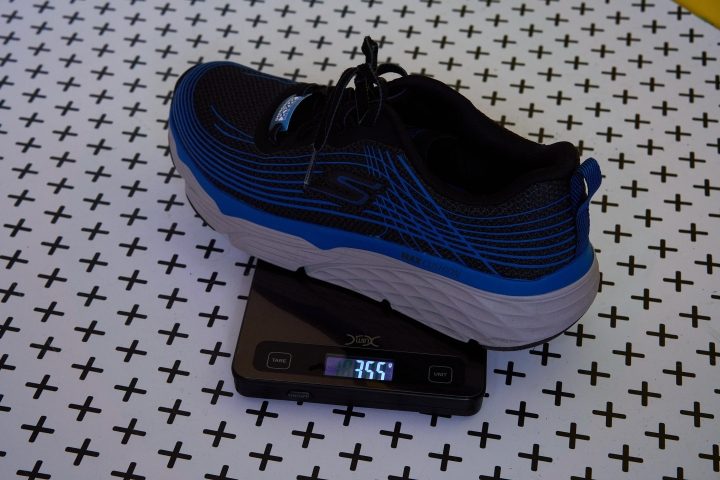 Skechers Max Cushioning Elite Review : 6 pros, 2 cons (2022) | RunRepeat