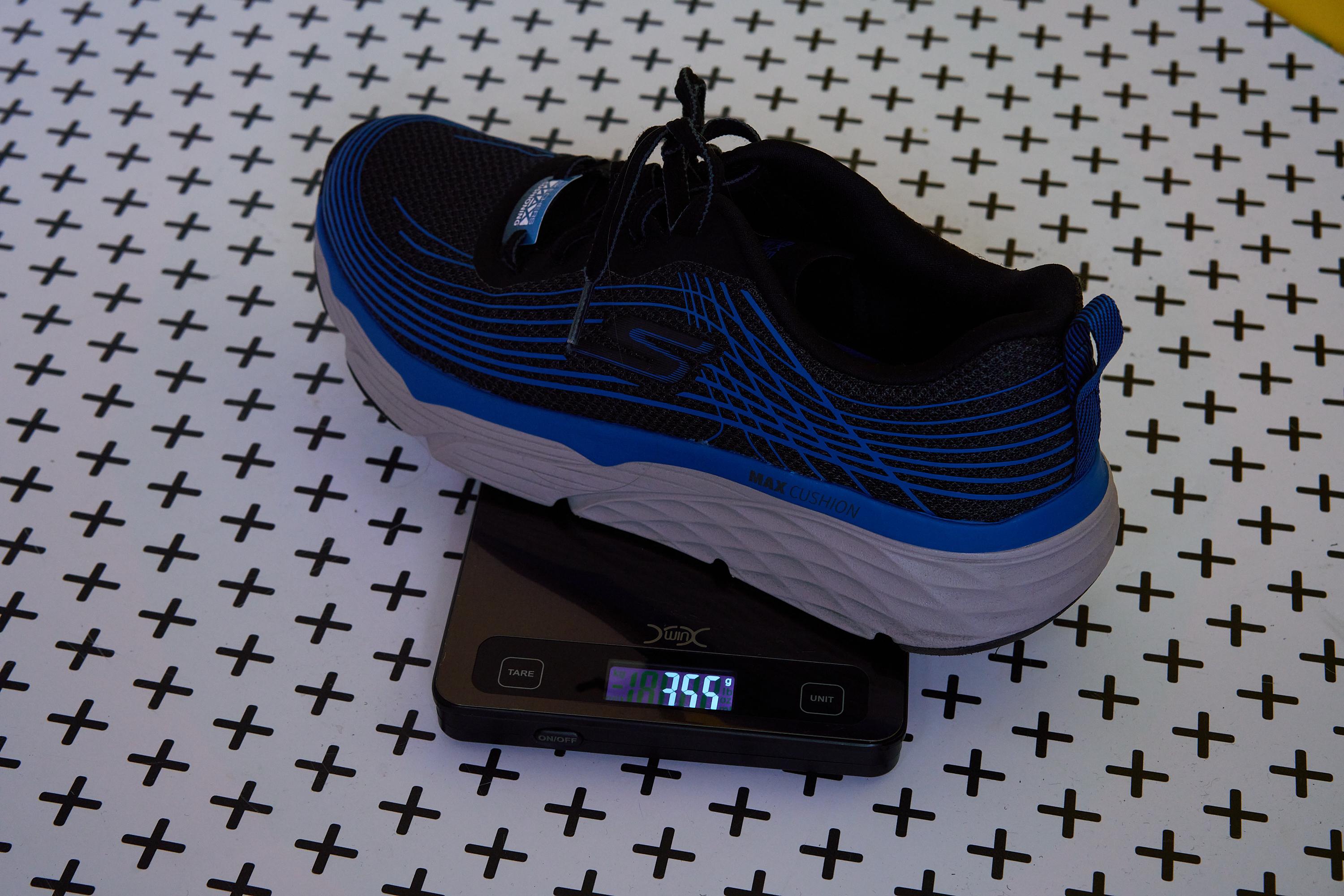 Skechers Max Cushion Elite 03