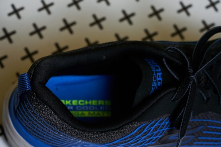 Skechers-Max-Cushion-Elite_05.jpg