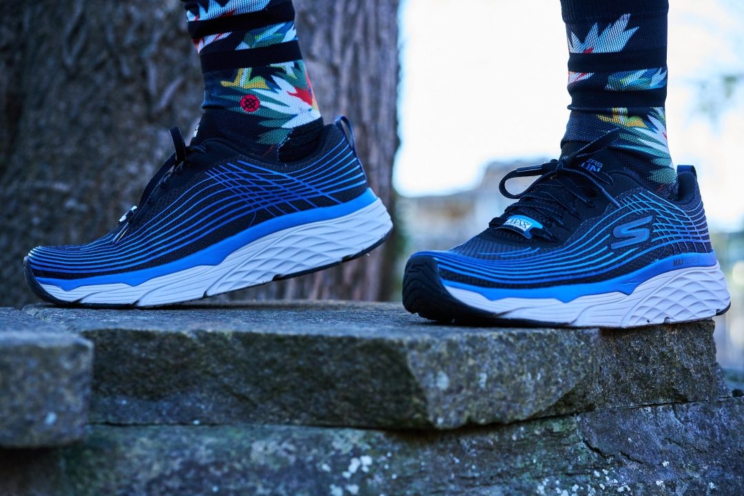 skechers max cushion elite