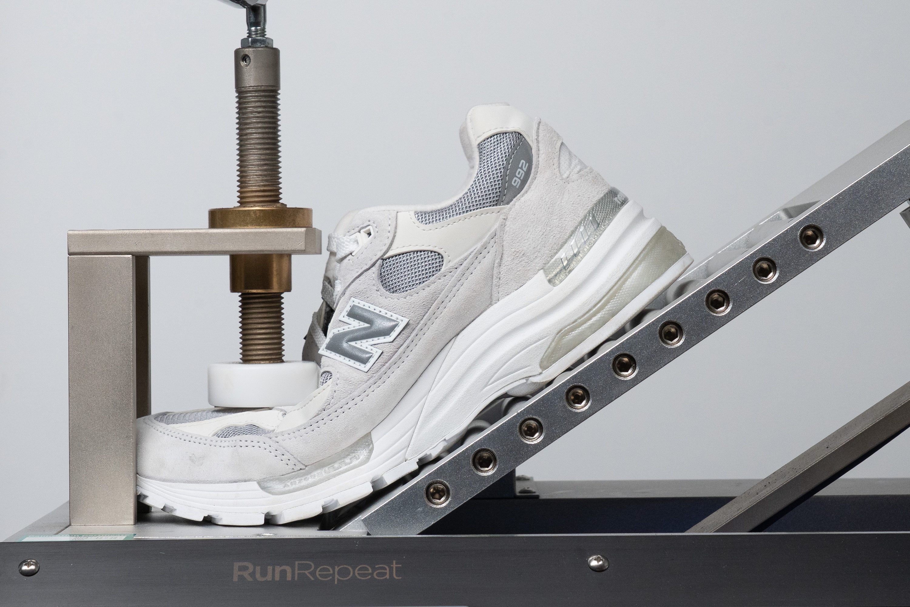 New Balance 992 Flexibility / Stiffness