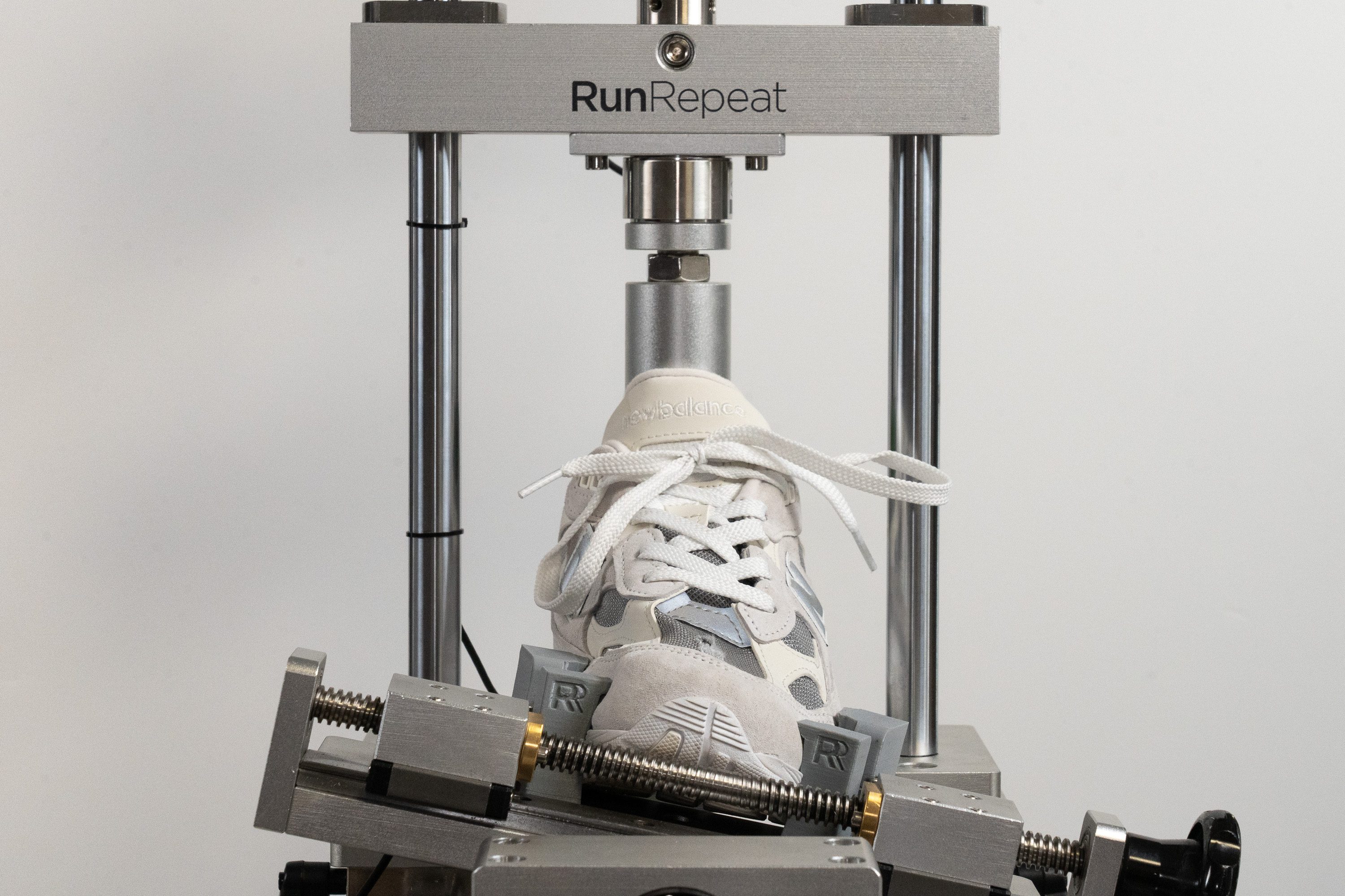 New Balance 992 Torsional rigidity