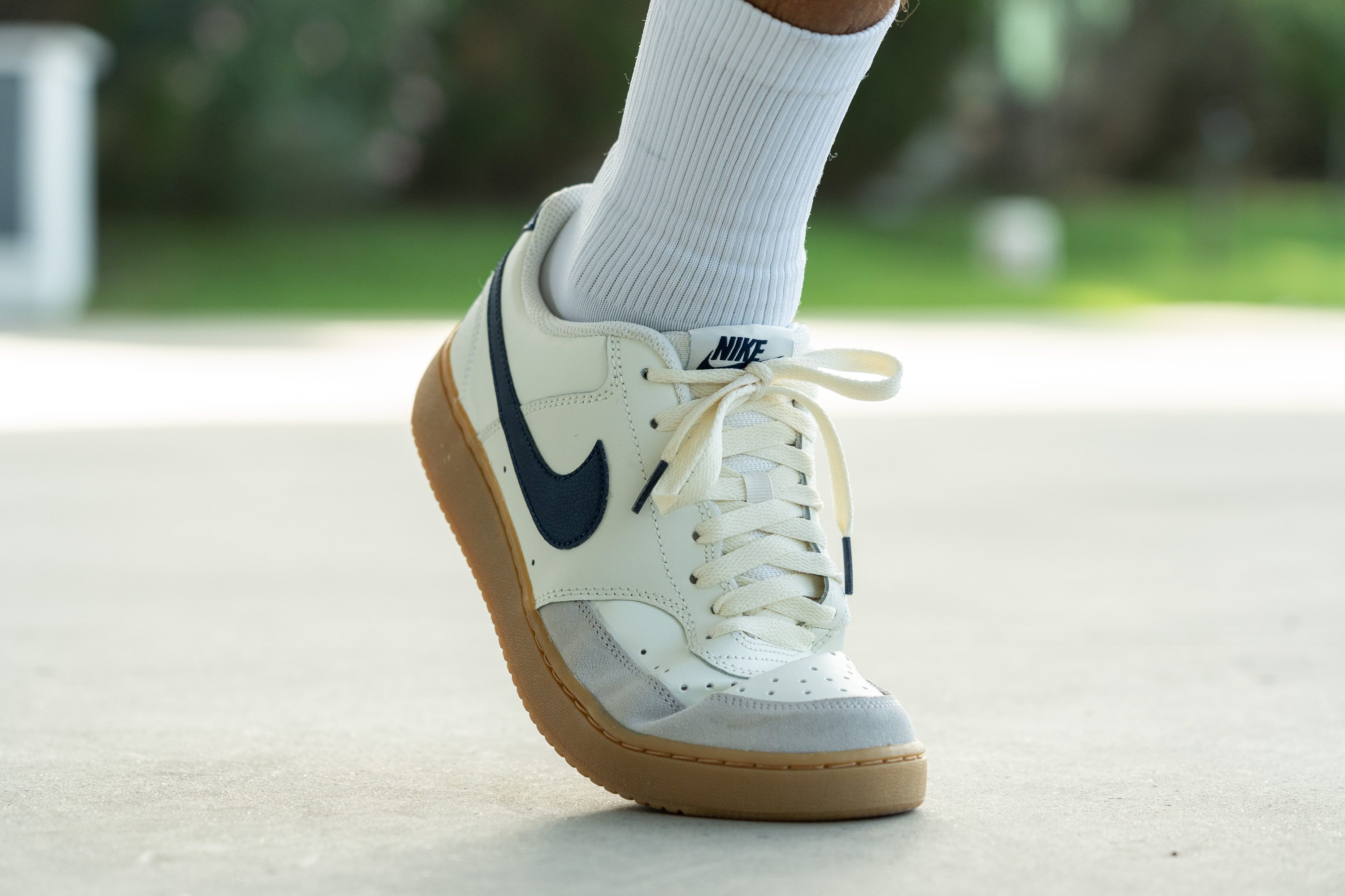 Nike Court Vision Low_outdoor_04