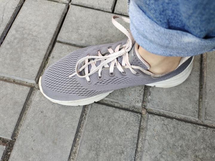 skechers arch foot