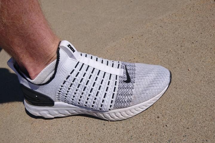 nike phantom run flyknit 2 white