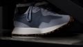 New Balance 327 Heel traction