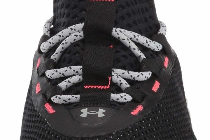 Under Armour HOVR STRT closeup laces