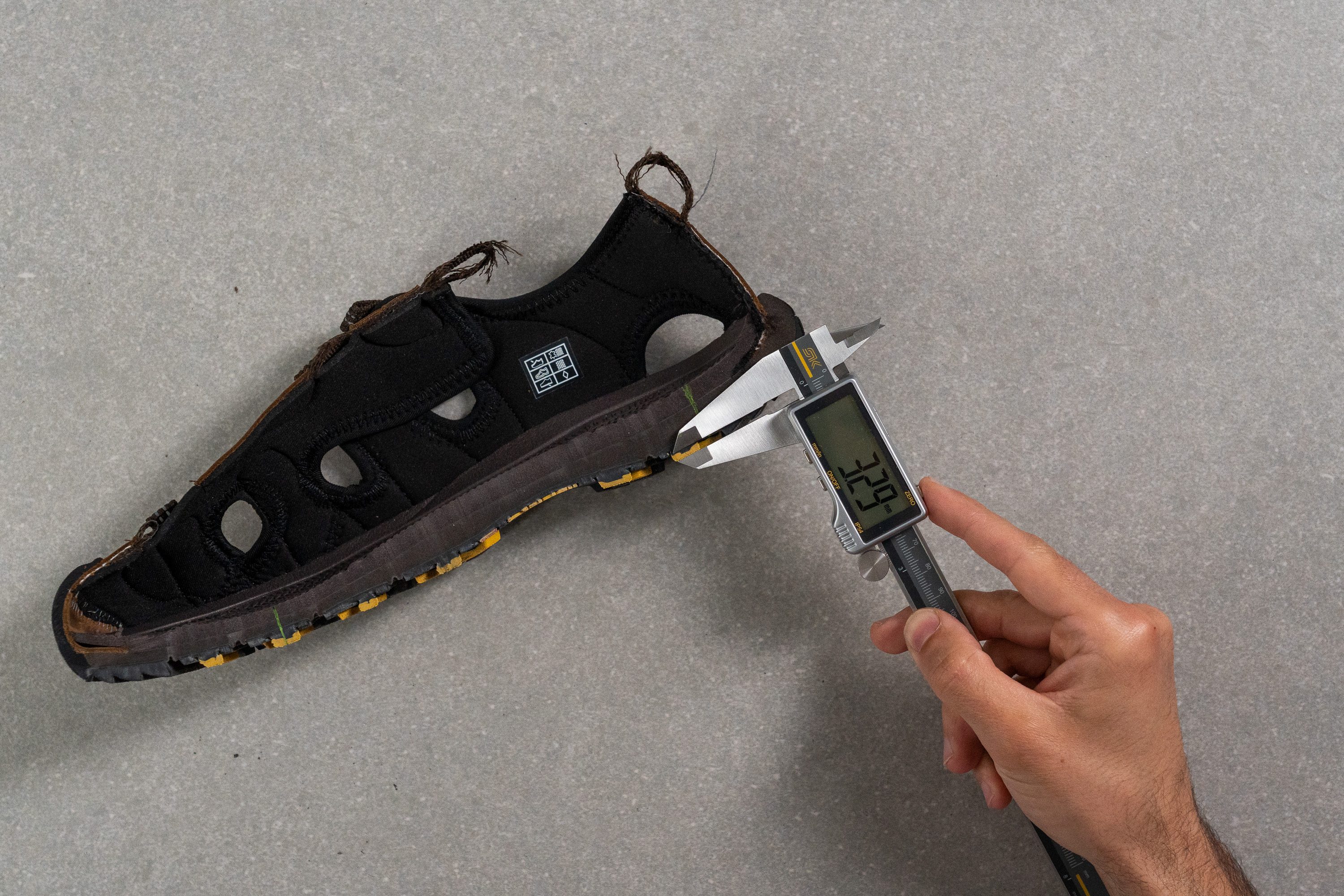 KEEN Targhee III Sandal Lug depth