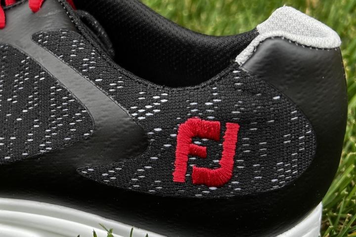 footjoy-superlites-xp-heelcounter.jpg