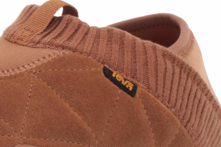 You want a shoe with a lightweight EVA midsole and cushioned footbed for a slipper-like comfort Shearling collar