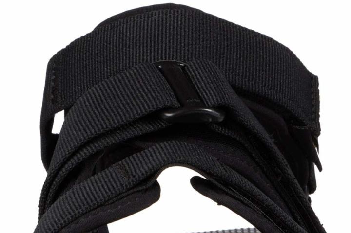 Teva Cross Strap Trail lockdown