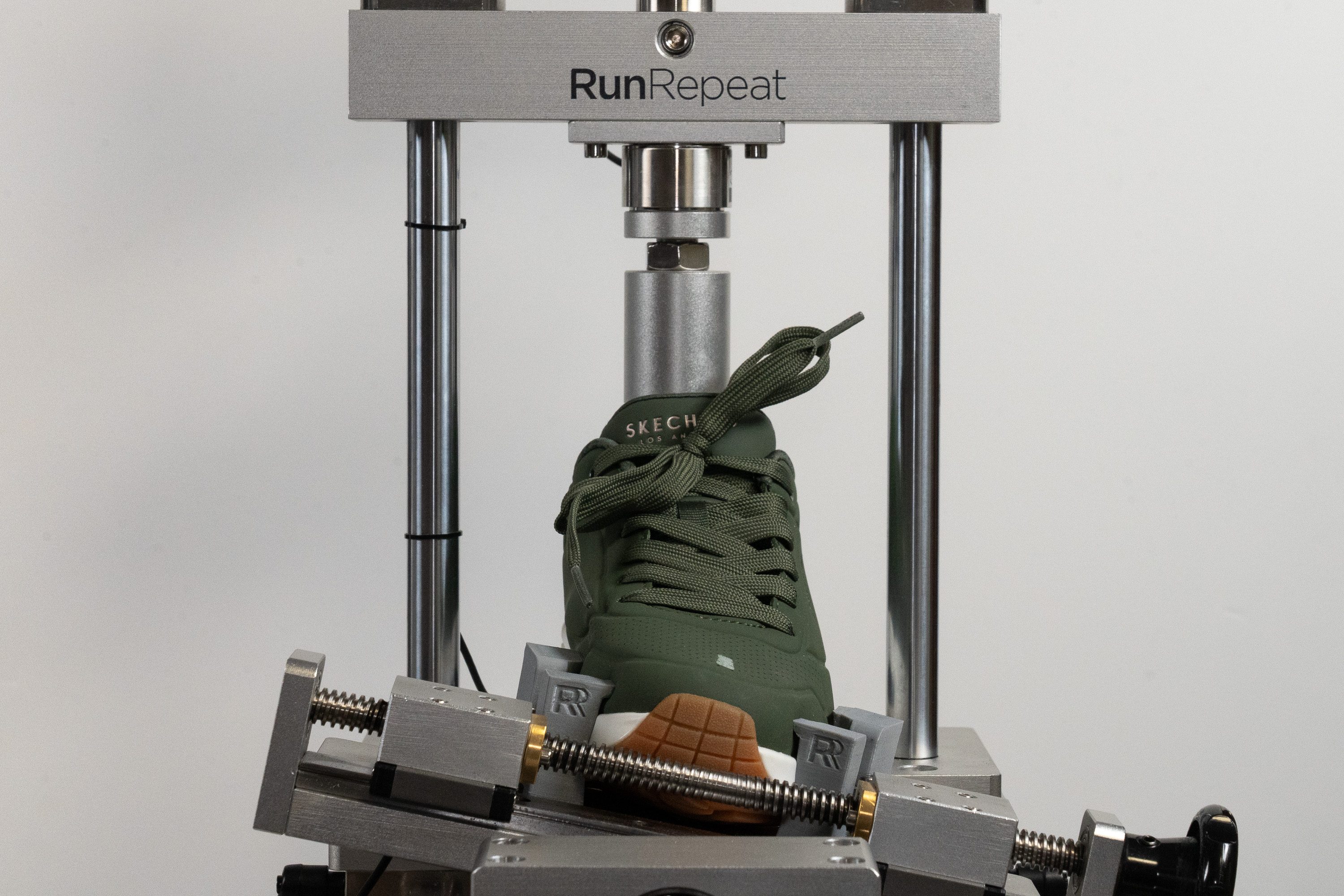 Skechers Uno - Stand On Air Torsional rigidity