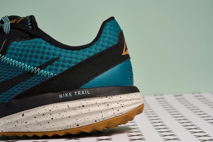 Nike Juniper Trail Heel Stack