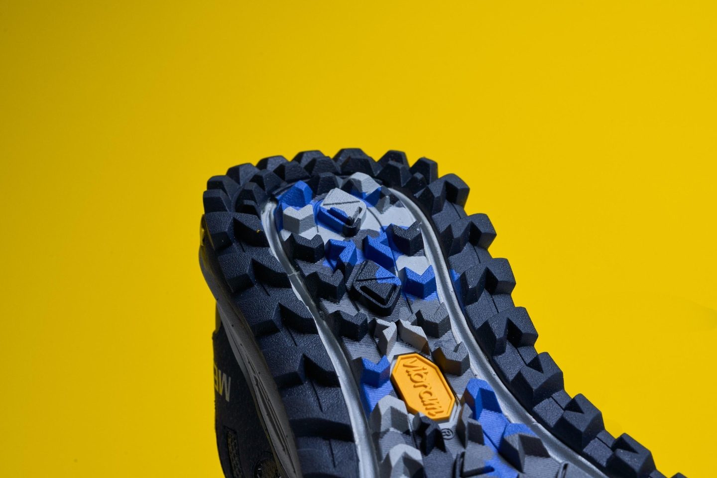 Cut in half: Merrell Nova 2 Review | RunRepeat