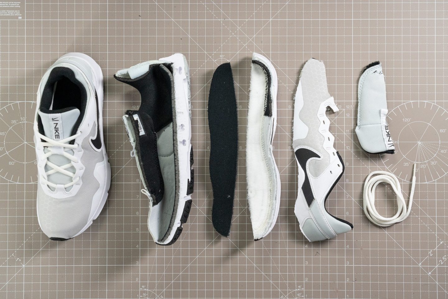 nike performance essential 2