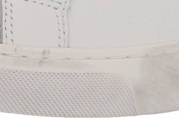 Easy to style steve-madden-rezume-scuffed-midsole