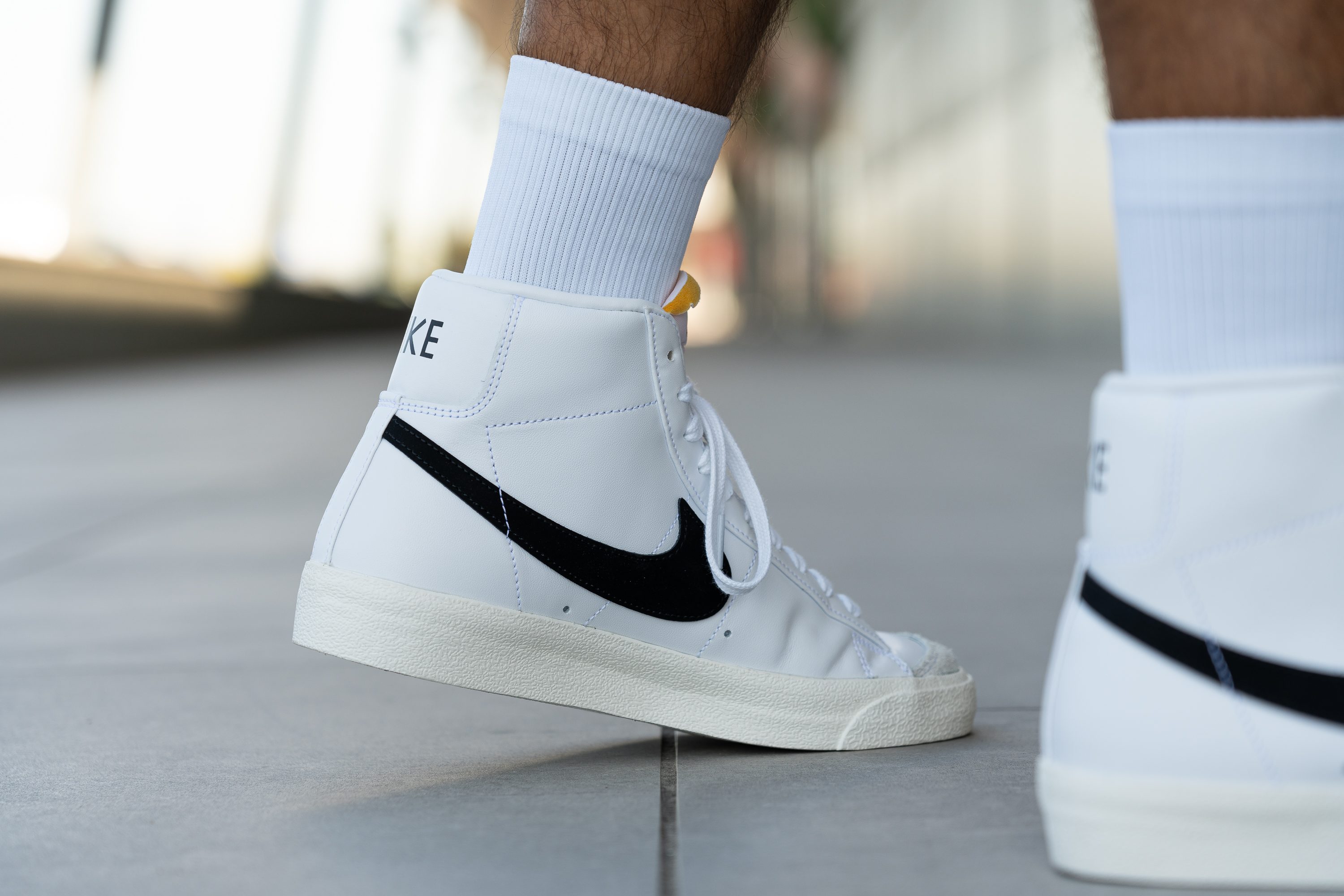 Nike vintage mid blazer best sale