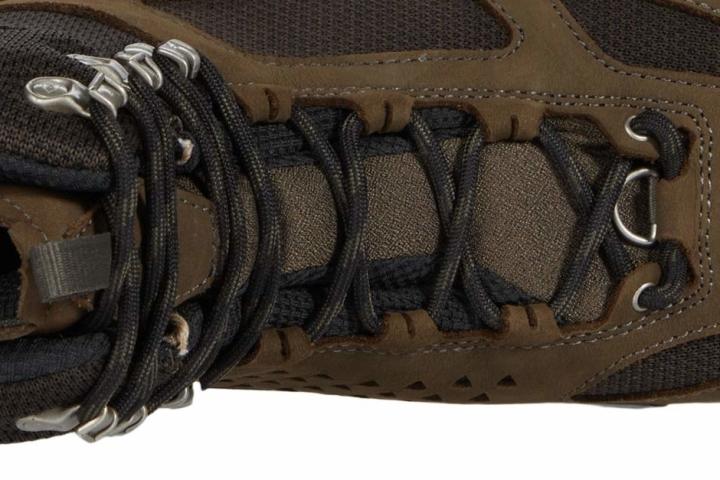 A hiking enthusiast says that the Breeze WT GTX requires about 20 miles to break in completely laces