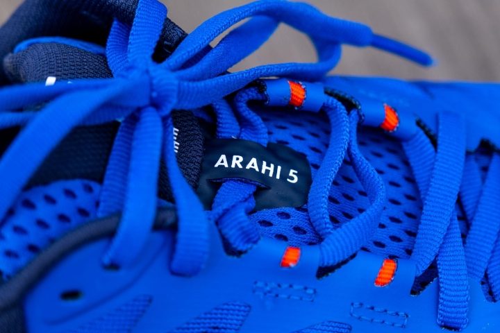 Lacing system on Arahi 5